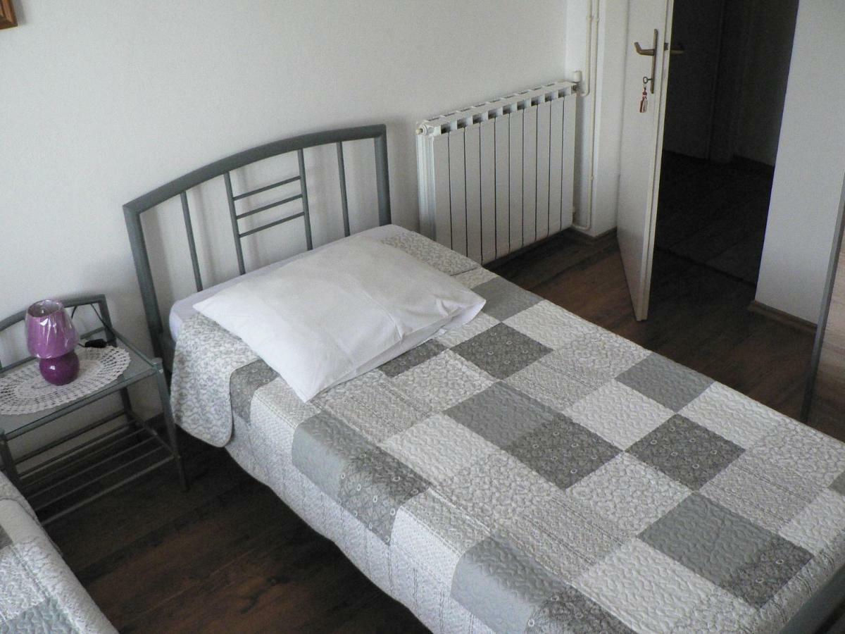 Apartman Mare Пула Екстер'єр фото